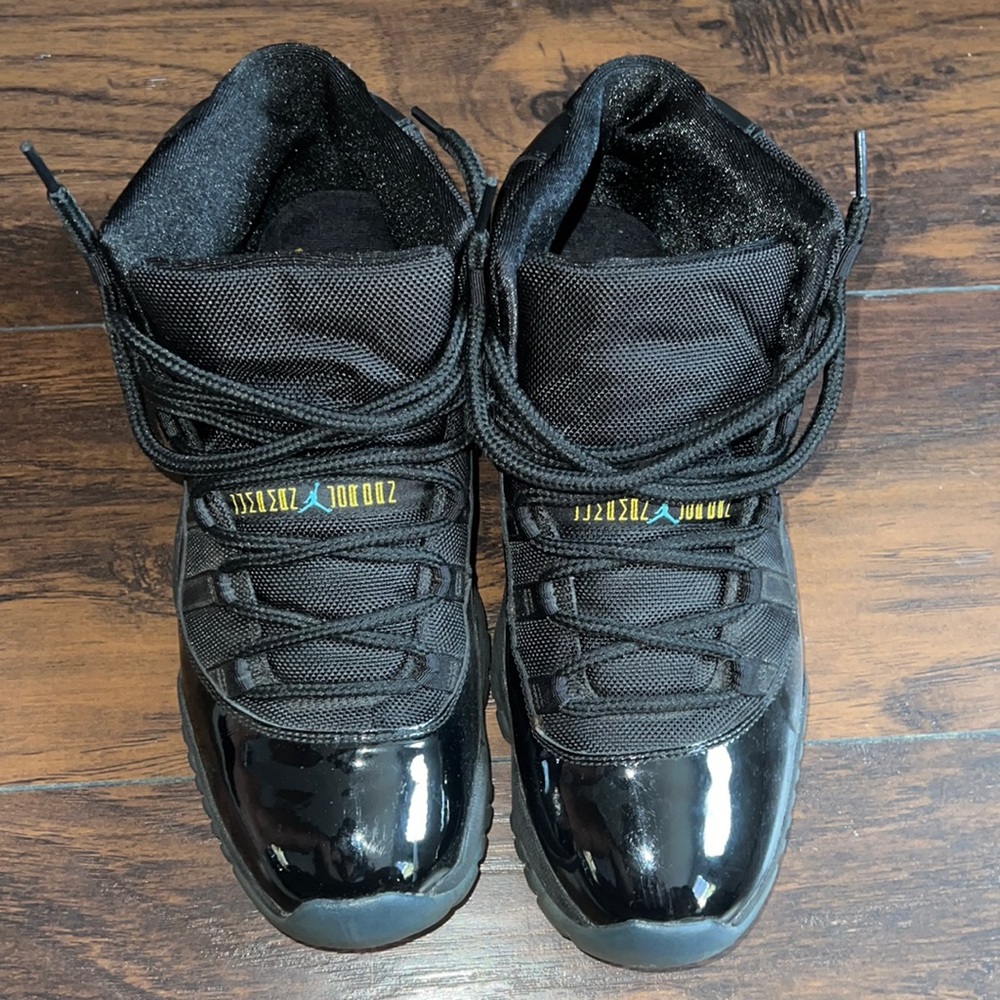 Retro Jordan 11 - Gamma Blue - Used - 10.5M - Picture 2 of 4